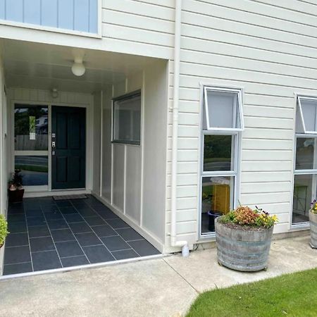 Whitby Pvt Room Pauatahanui Экстерьер фото